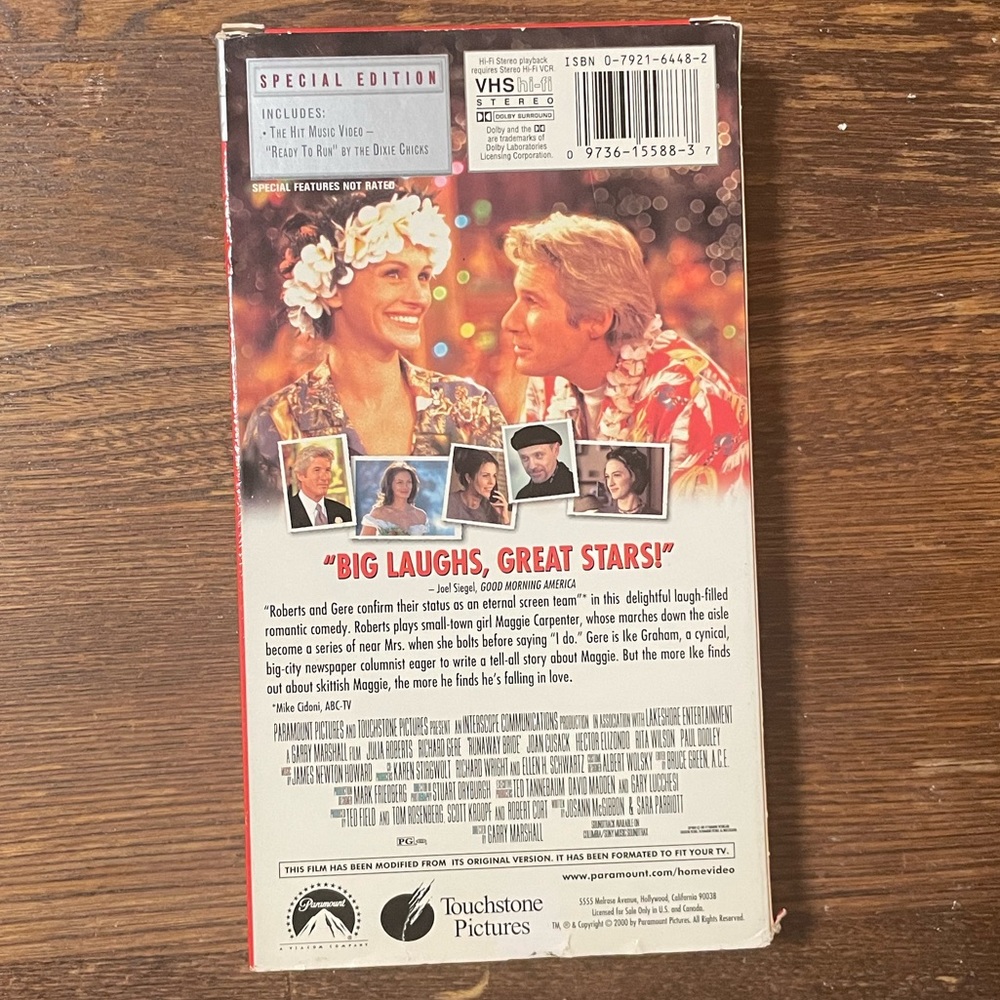 Runaway Bride VHS - Picture 2 of 3